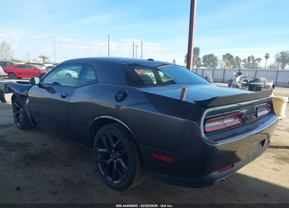 2019 DODGE CHALLENGER SXT VIN: 2C3CDZAG2KH672243