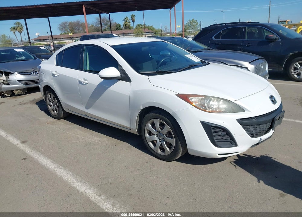 2011 MAZDA 3 I SPORT VIN: JM1BL1UG5B1389468
