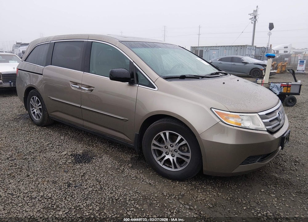 2011 HONDA ODYSSEY EX-L VIN: 5FNRL5H6XBB065737