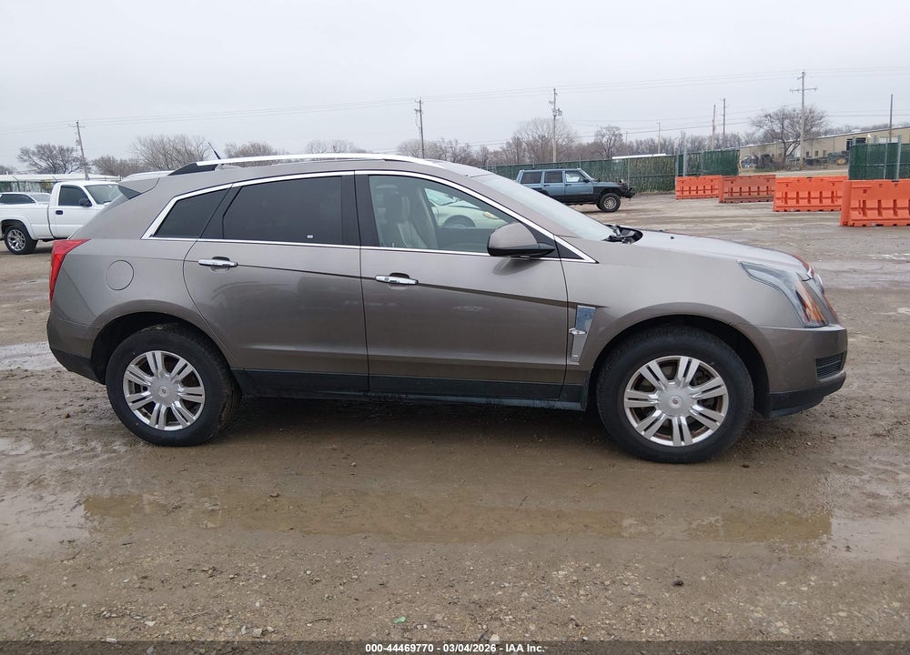 2011 CADILLAC SRX LUXURY COLLECTION VIN: 3GYFNAEY0BS598581