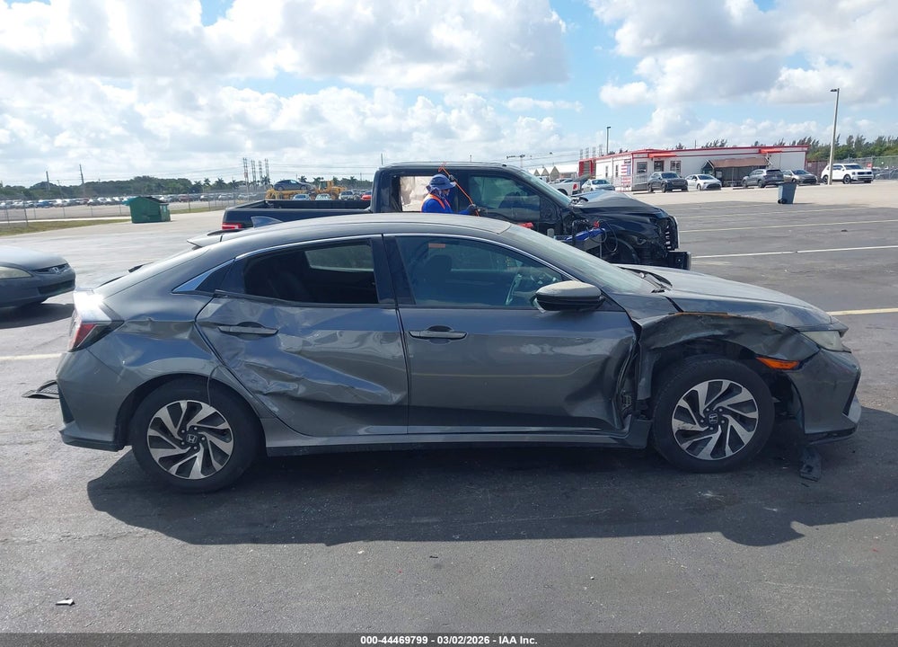 2018 HONDA CIVIC LX VIN: SHHFK7H20JU229945