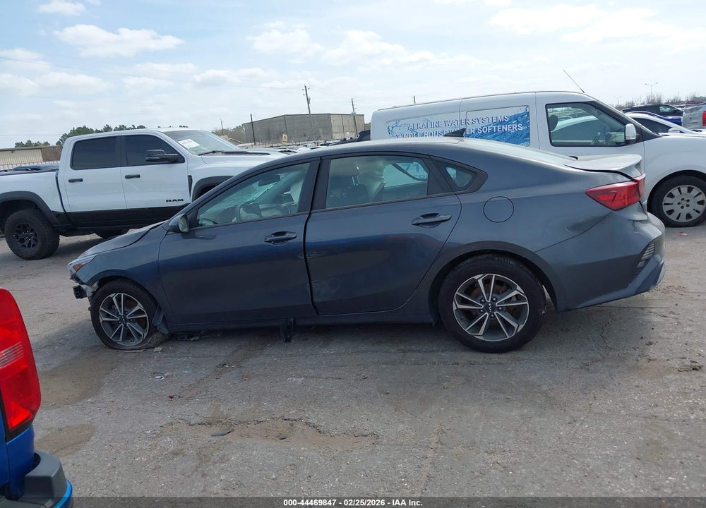 2022 KIA FORTE LXS VIN: 3KPF24AD5NE427699