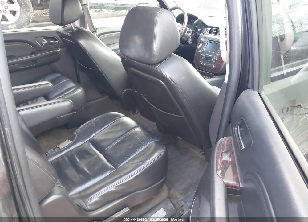 2008 GMC YUKON XL 1500 DENALI VIN: 1GKFK66838J249486