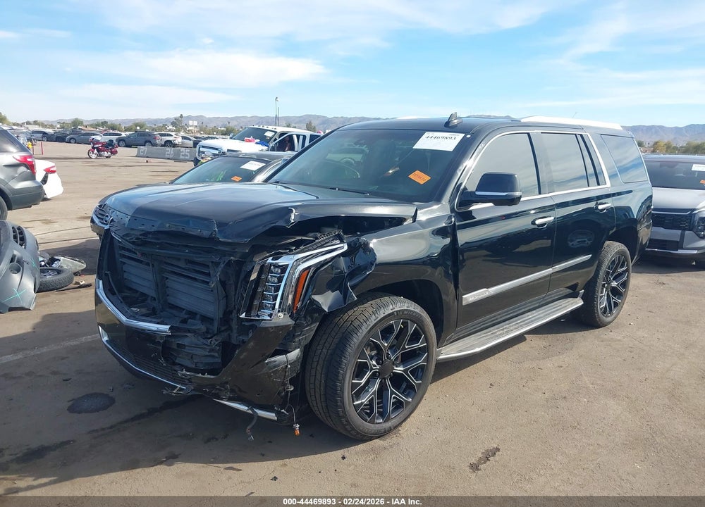 2016 CADILLAC ESCALADE LUXURY COLLECTION VIN: 1GYS3BKJ2GR388009