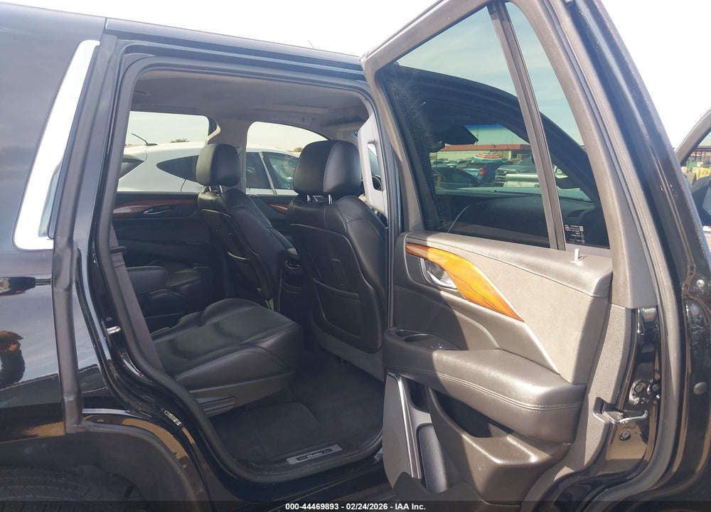 2016 CADILLAC ESCALADE LUXURY COLLECTION VIN: 1GYS3BKJ2GR388009
