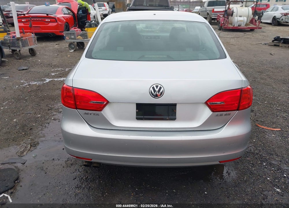 2012 VOLKSWAGEN JETTA 2.5L SE VIN: 3VWDP7AJ3CM463052