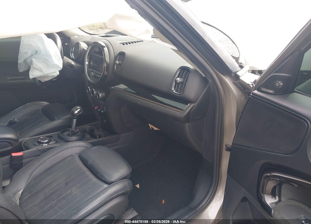 2019 MINI COUNTRYMAN COOPER S VIN: WMZYT3C5XK3E96321