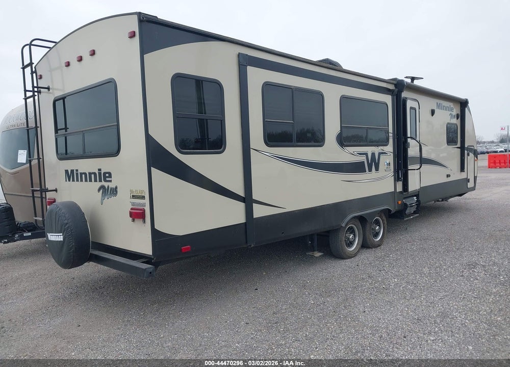 2019 WINNEBAGO MINI PLUS VIN: 54CTM3229K4023421