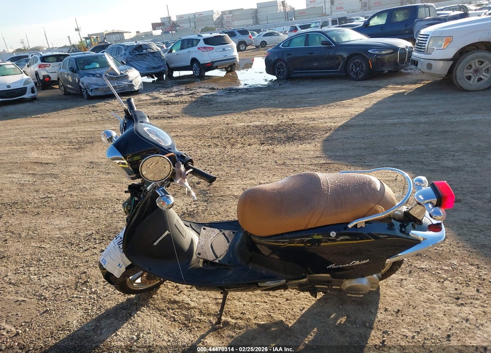 2013 SYM FIDDLE II 125 VIN: RFGBS1HE7DXAW1156