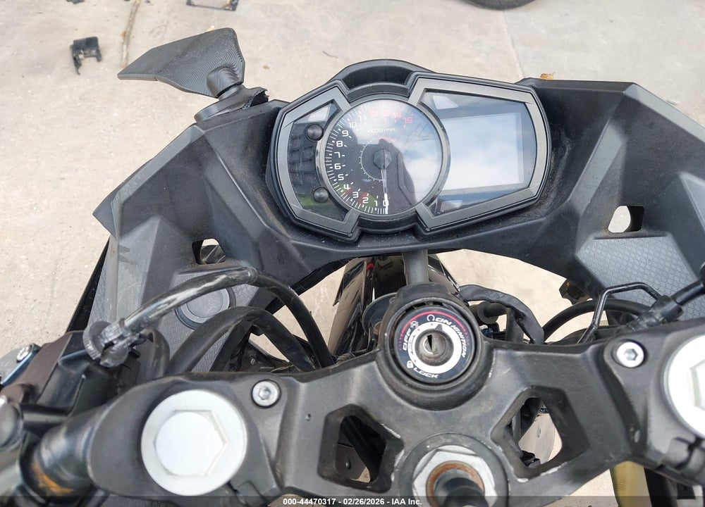 2018 KAWASAKI EX400 VIN: JKAEXKG13JDA10721
