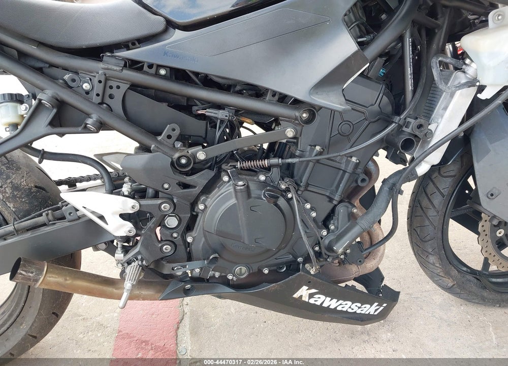 2018 KAWASAKI EX400 VIN: JKAEXKG13JDA10721