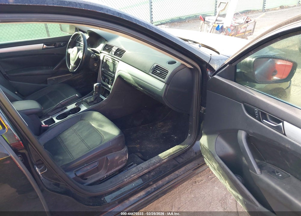 2013 VOLKSWAGEN PASSAT 2.5L SE VIN: 1VWBH7A39DC131934