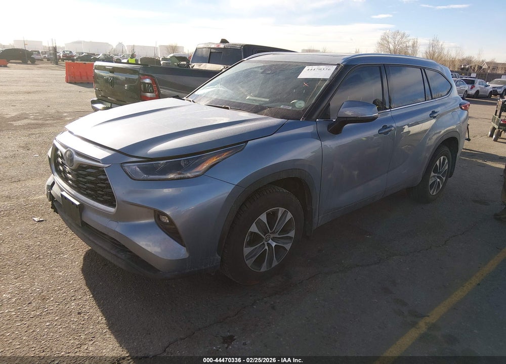 2021 TOYOTA HIGHLANDER XLE VIN: 5TDHZRBH9MS154547
