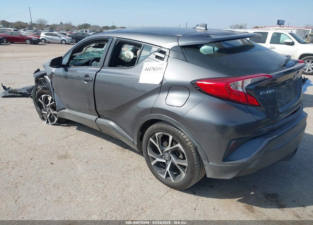 2018 TOYOTA C-HR XLE VIN: NMTKHMBX1JR004204