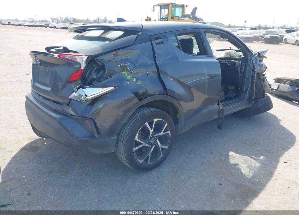 2018 TOYOTA C-HR XLE VIN: NMTKHMBX1JR004204