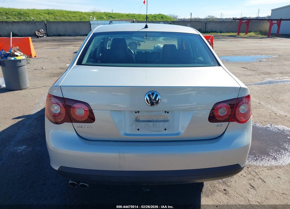 2010 VOLKSWAGEN JETTA LIMITED EDITION VIN: 3VWAZ7AJ0AM092460