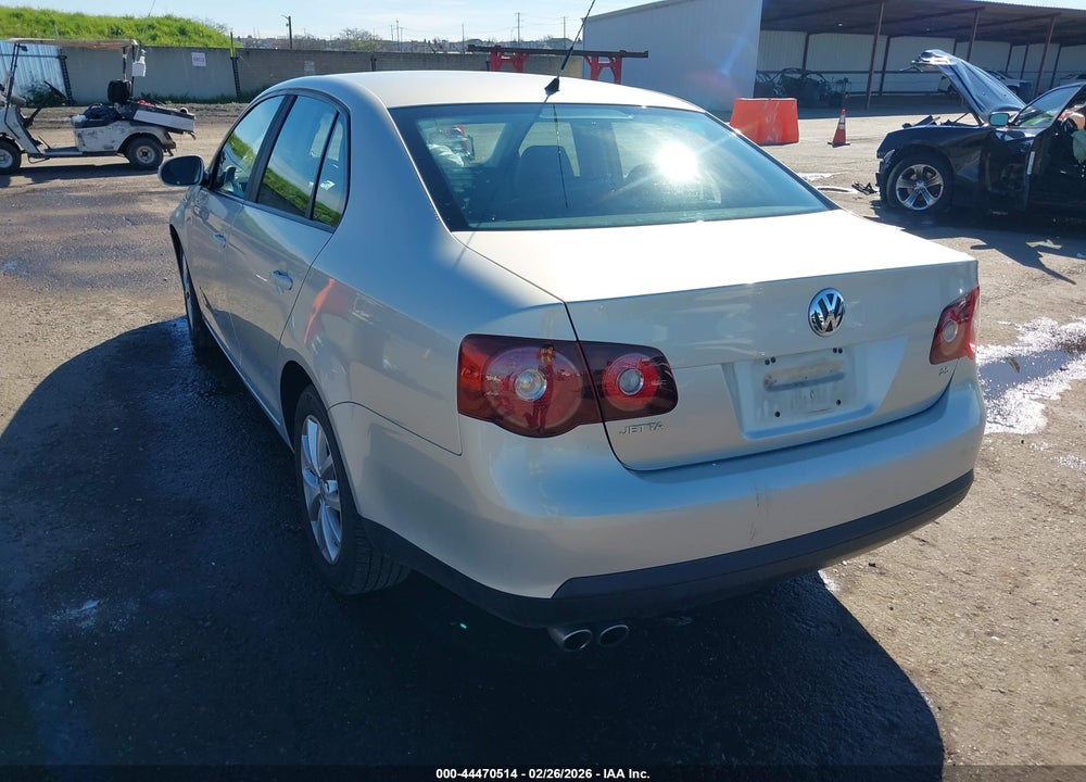 2010 VOLKSWAGEN JETTA LIMITED EDITION VIN: 3VWAZ7AJ0AM092460