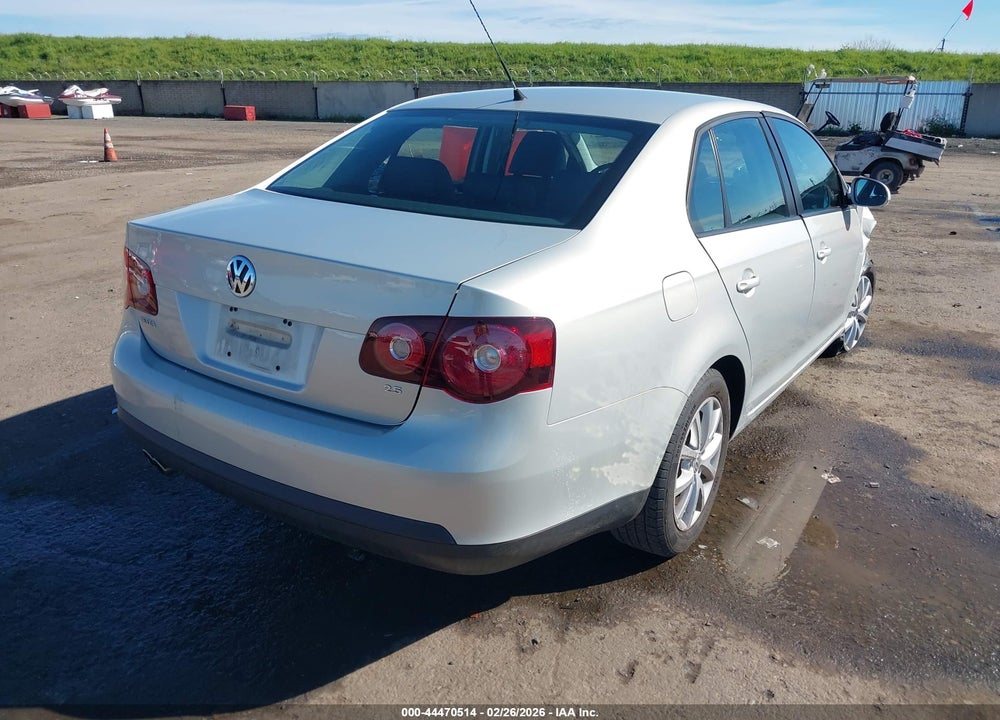 2010 VOLKSWAGEN JETTA LIMITED EDITION VIN: 3VWAZ7AJ0AM092460