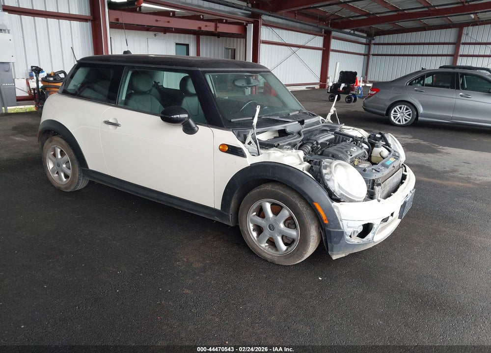 2010 MINI COOPER HARDTOP VIN: WMWMF3C54ATZ67376