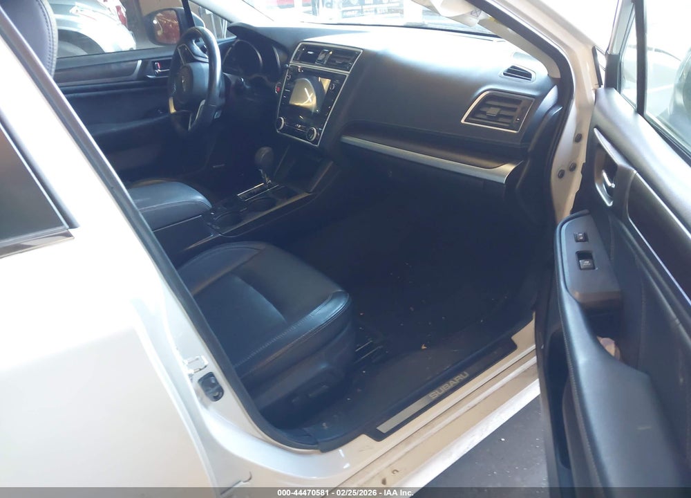 2018 SUBARU LEGACY 2.5I LIMITED VIN: 4S3BNAN6XJ3033343