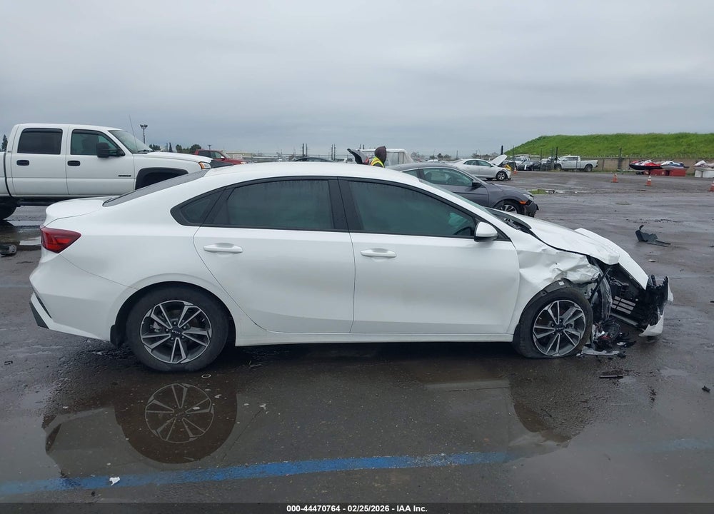 2023 KIA FORTE LXS VIN: 3KPF24AD1PE605188