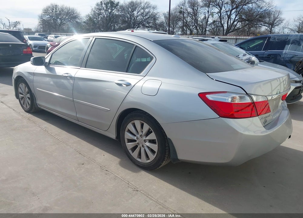 2013 HONDA ACCORD EX-L VIN: 1HGCR2F89DA136852