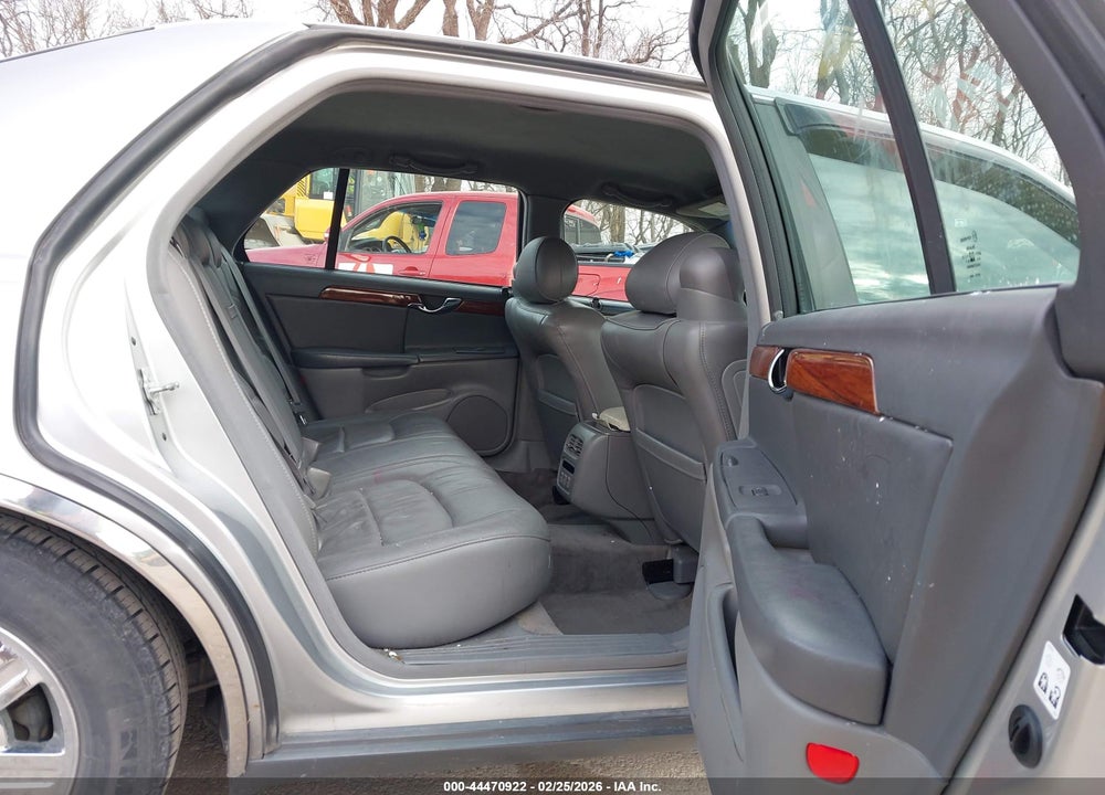 2005 CADILLAC DEVILLE LIVERY VIN: 1G6KD54Y35U268165
