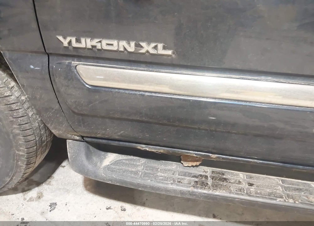 2004 GMC YUKON XL 1500 SLE VIN: 1GKFK16Z94J174556
