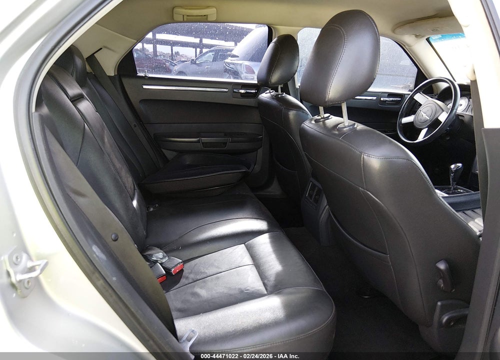 2008 CHRYSLER 300 TOURING VIN: 2C3KA53GX8H241796