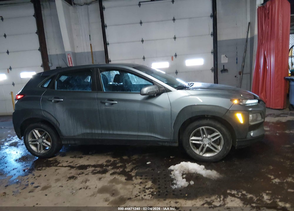 2018 HYUNDAI KONA SE VIN: KM8K1CAA8JU179280