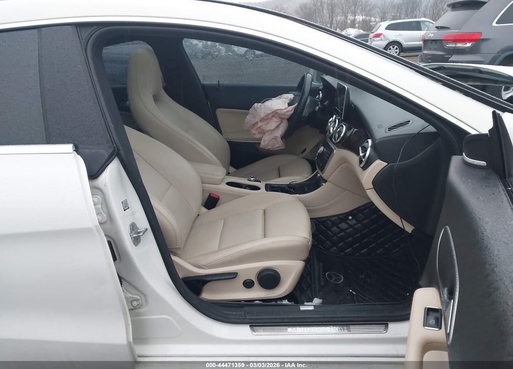 2016 MERCEDES-BENZ CLA 250 4MATIC VIN: WDDSJ4GB5GN354040
