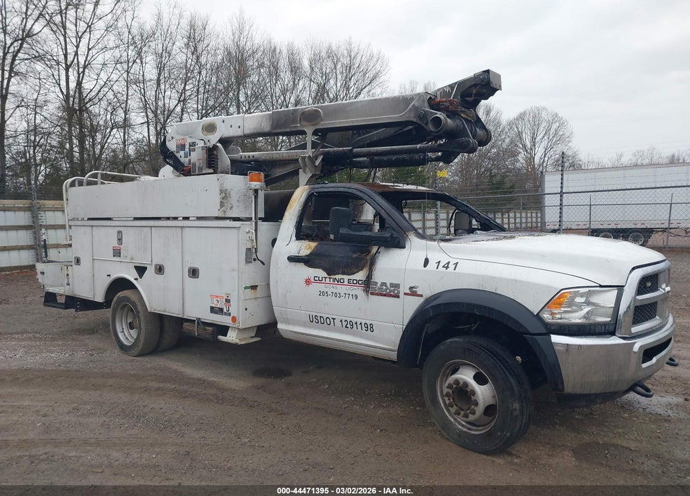 2017 RAM 5500 CHASSIS TRADESMAN/SLT VIN: 3C7WRMBL0HG753861
