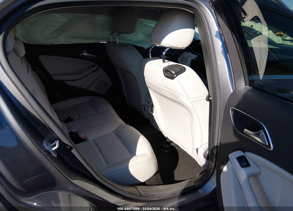 2016 MERCEDES-BENZ GLA 250 4MATIC VIN: WDCTG4GB9GJ210439