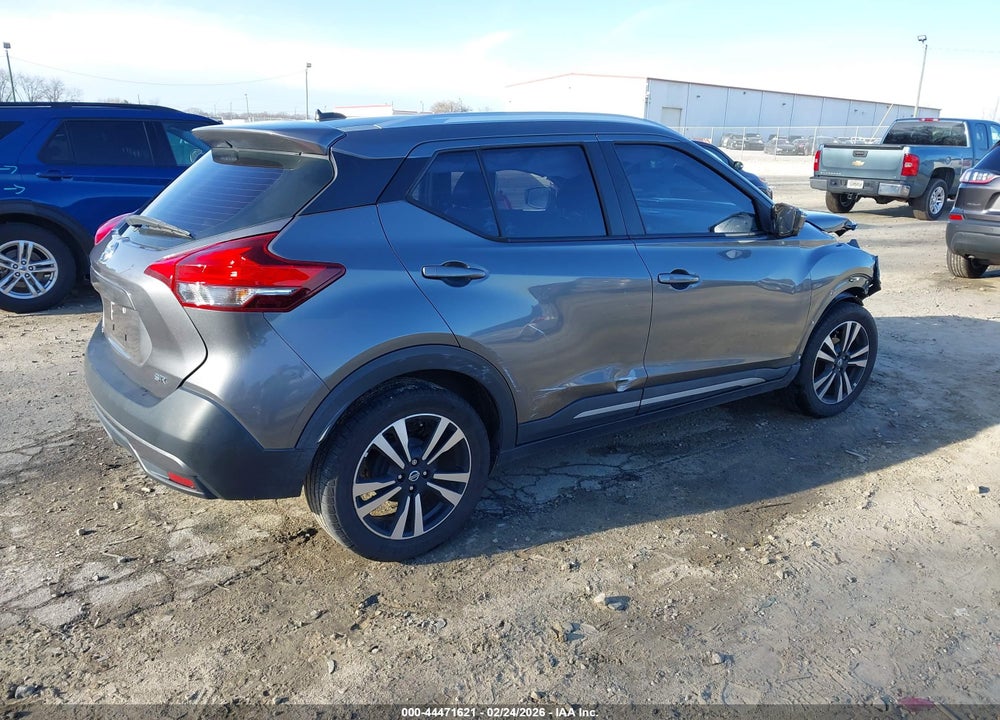 2019 NISSAN KICKS SR VIN: 3N1CP5CUXKL511843