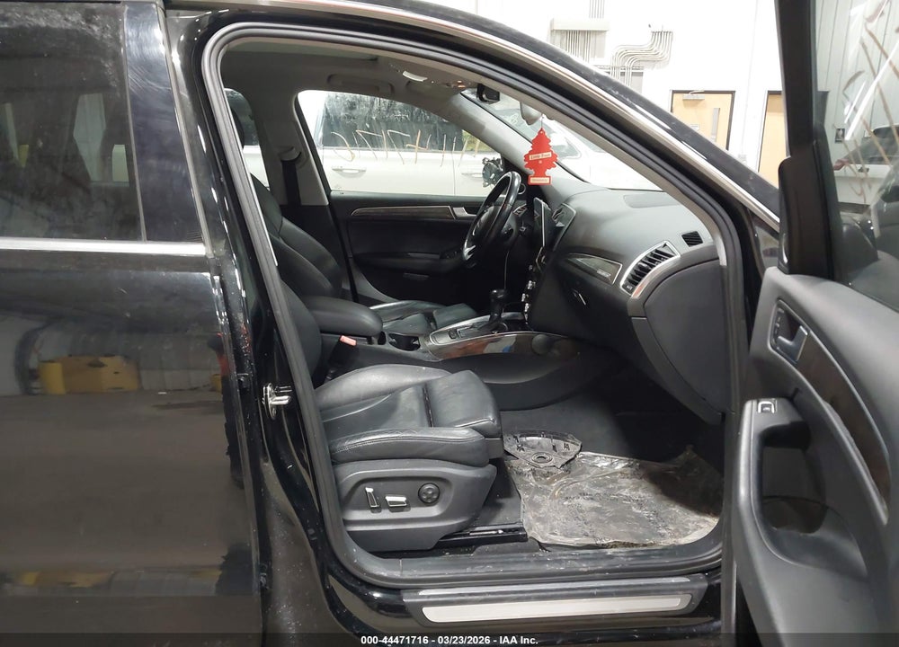 2014 AUDI Q5 2.0T PREMIUM VIN: WA1LFAFPXEA114007