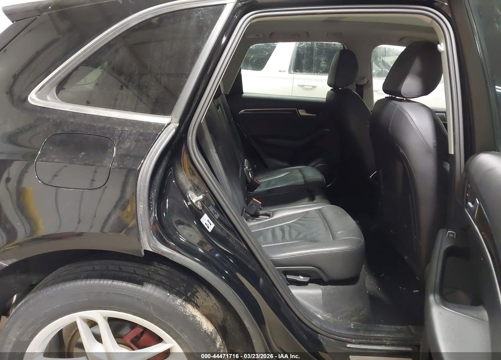 2014 AUDI Q5 2.0T PREMIUM VIN: WA1LFAFPXEA114007