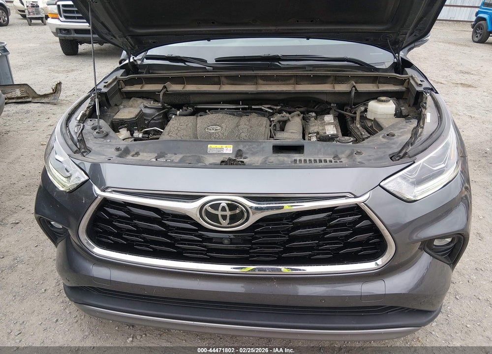 2022 TOYOTA HIGHLANDER PLATINUM VIN: 5TDFZRAH7NS098098