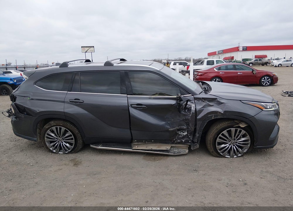 2022 TOYOTA HIGHLANDER PLATINUM VIN: 5TDFZRAH7NS098098