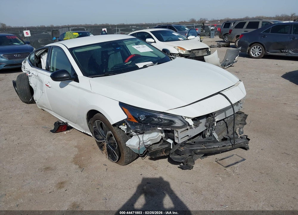 2024 NISSAN ALTIMA SR FWD VIN: 1N4BL4CV7RN370267