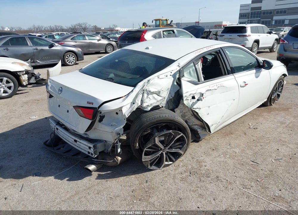2024 NISSAN ALTIMA SR FWD VIN: 1N4BL4CV7RN370267