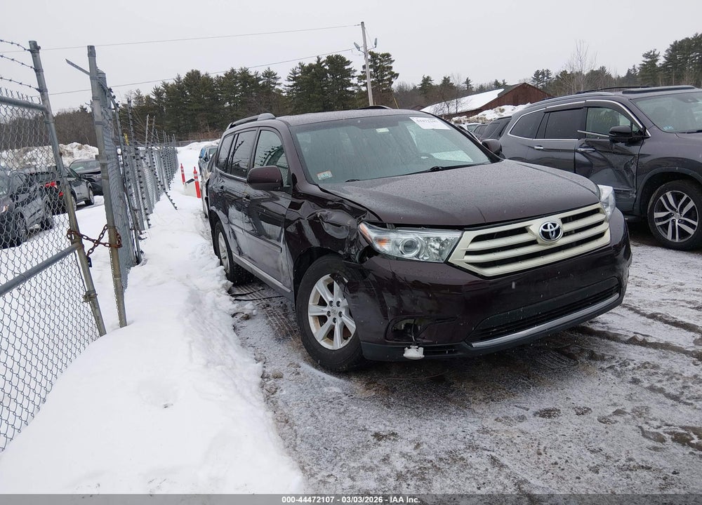 2013 TOYOTA HIGHLANDER BASE PLUS V6 VIN: 5TDBK3EH5DS185118