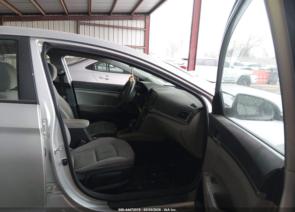 2017 HYUNDAI ELANTRA SE VIN: 5NPD74LF5HH145859