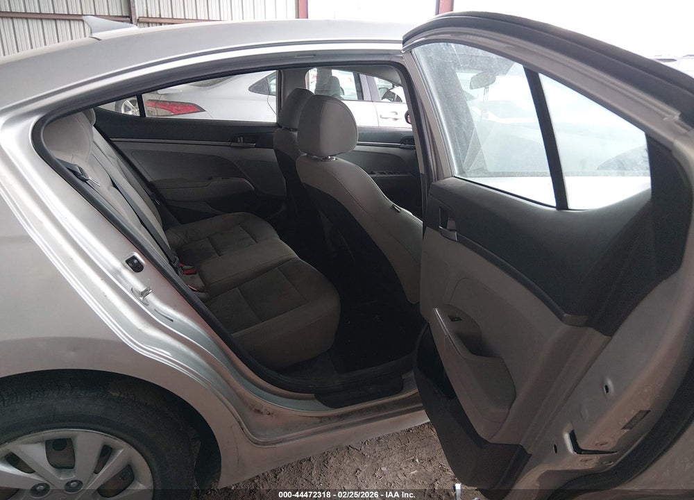 2017 HYUNDAI ELANTRA SE VIN: 5NPD74LF5HH145859