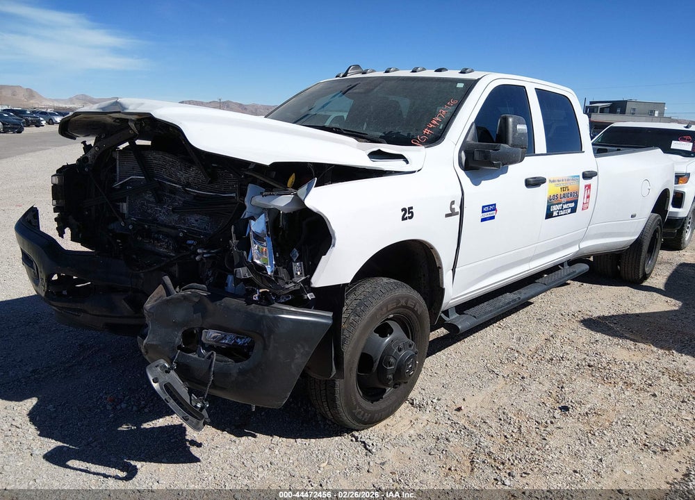 2025 RAM 3500 TRADESMAN  4X4 8' BOX VIN: 3C63RRGL2SG560843