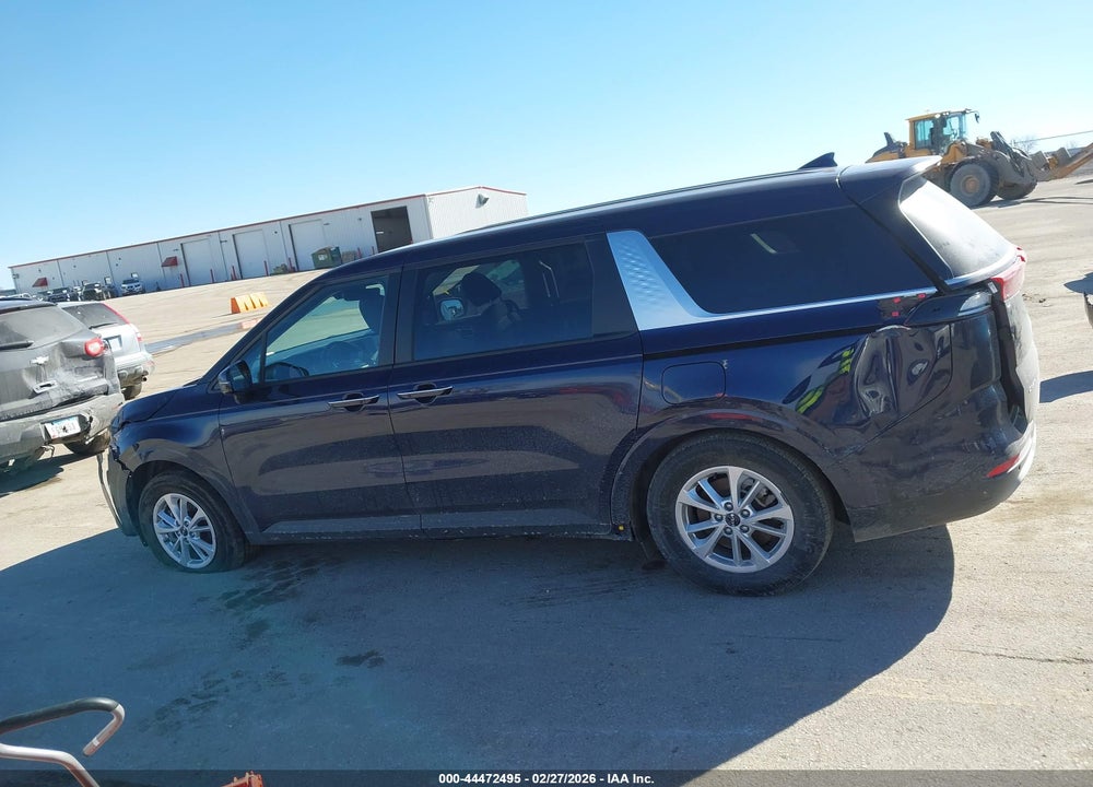 2024 KIA CARNIVAL MPV LX VIN: KNDNB4H38R6352842