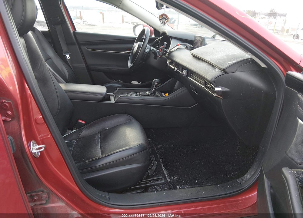 2019 MAZDA 3 PREMIUM PACKAGE VIN: 3MZBPAEM5KM104356