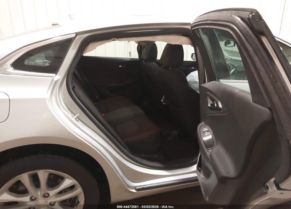 2018 CHEVROLET MALIBU LT VIN: 1G1ZD5ST0JF260583