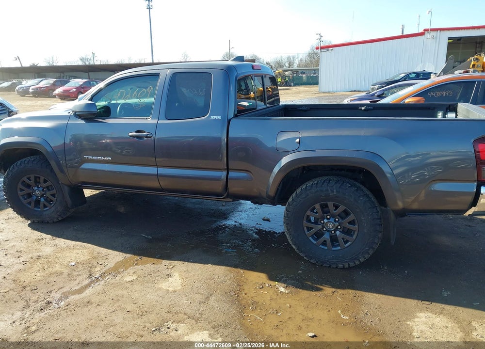 2021 TOYOTA TACOMA SR5 V6 VIN: 3TYSZ5AN2MT051092