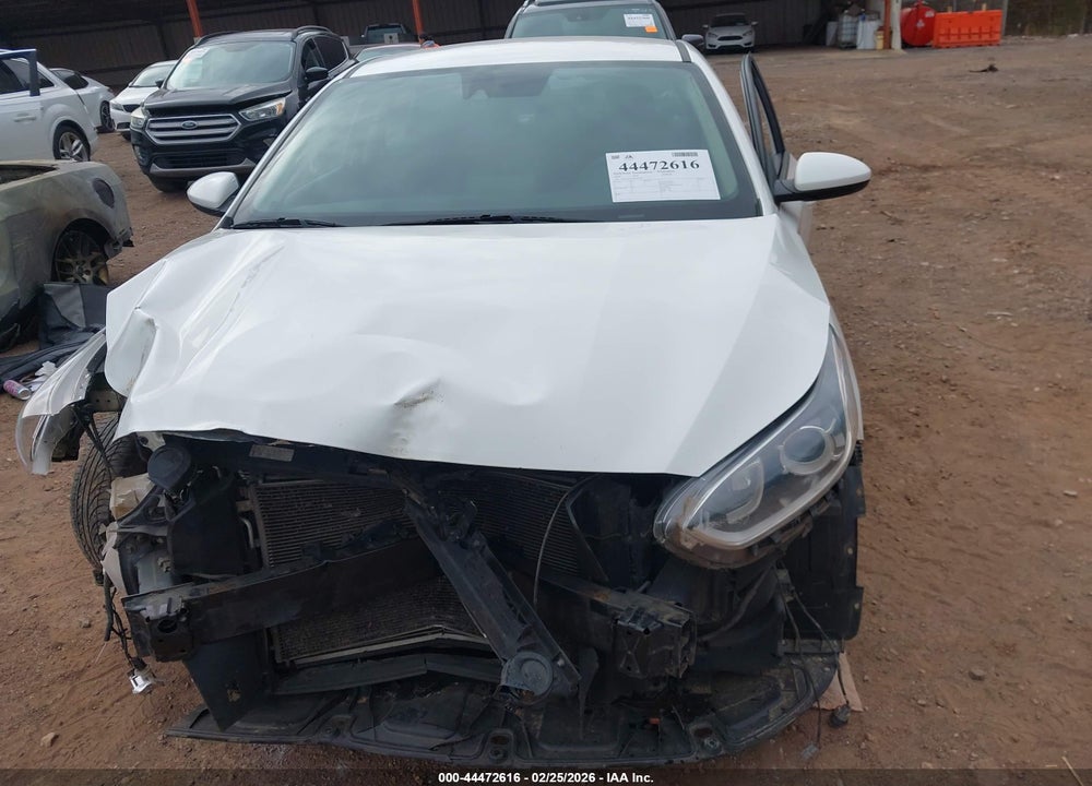 2019 KIA FORTE LXS VIN: 3KPF24AD1KE075040