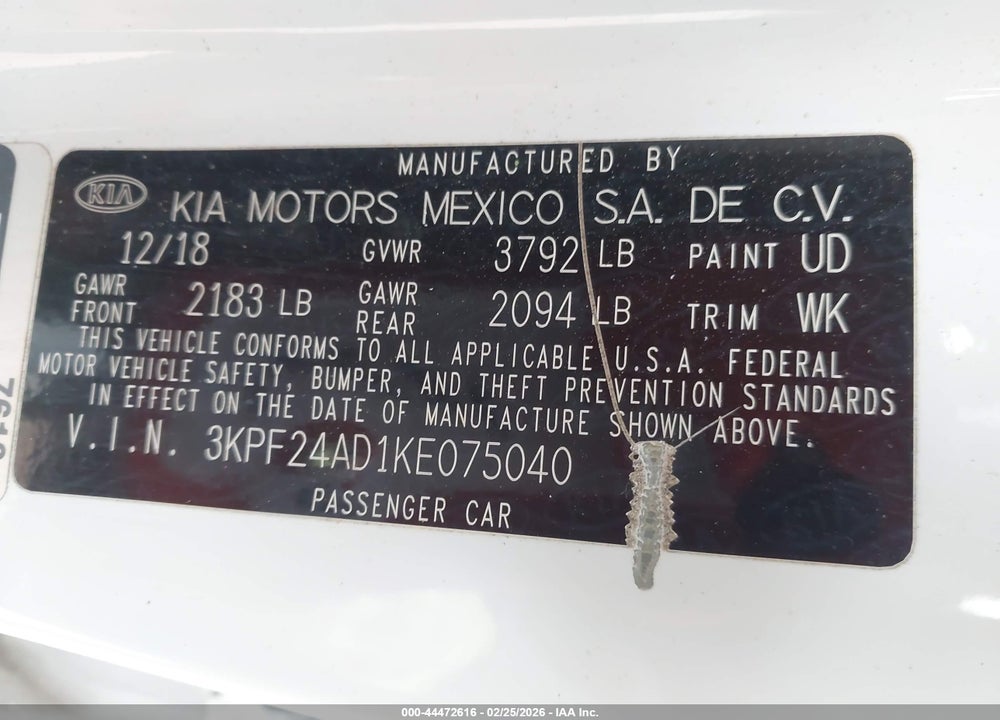 2019 KIA FORTE LXS VIN: 3KPF24AD1KE075040